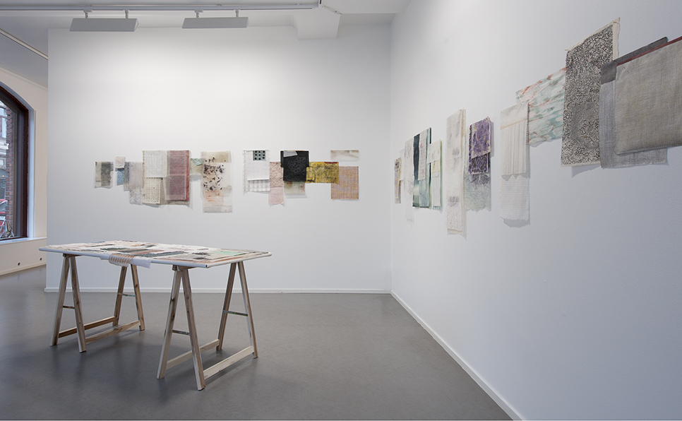 Unohdettuja muistoja, Installaatio  Galleria G, 2011, Irma Tonteri. Kuvaaja Heli Kaskinen